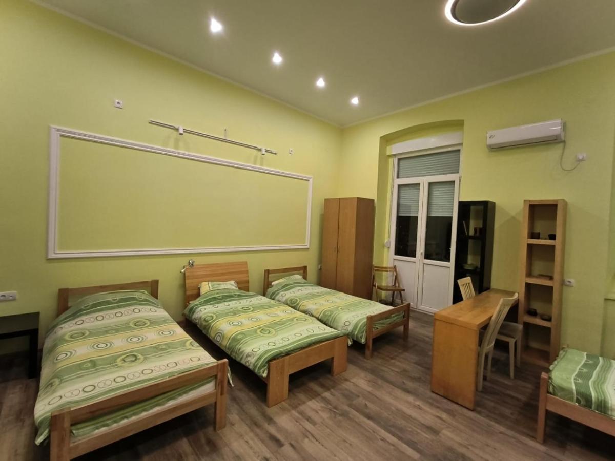 Apartment Kiki Новий Сад Екстер'єр фото